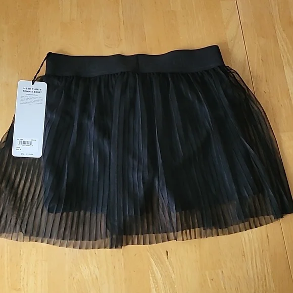 ALO Yoga Mesh Flirty Tennis Skirt Size M - Picture 7 of 10